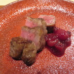 Kappou Kyuukyuu - 焼き物　牛肉にはクランベリーのソースを添えて