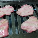 焼肉まるじゅう - 