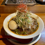 さんくるげ - 辛いらぁ麺 850円 ネギ 150円 たまご 100円