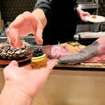 銀座 大石 - おめーだけには渡したくないんだけどな！と言われながら渡された笑