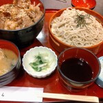 Tsukiji Uemura - 焼き肉丼と蕎麦のセット