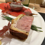 銀座 大石 - 色々のパテのパイ包み♪