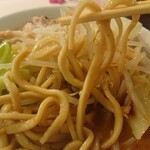 成蹊前ラーメン - 麺はこんなかんじ。