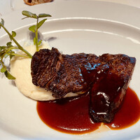 37 Steakhouse & Bar - 