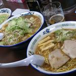 奥から「塩」「正油野菜大盛り」「正油」