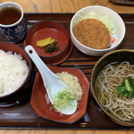Sobadokoro Miyoshi - そば定食