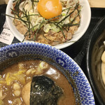 京都 麺屋たけ井 - 豚辛丼