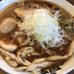 Menja Fuuten - 焦がし醤油ラーメン (680円)