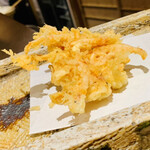 日本橋 蕎ノ字 - ☆桜えびかき揚げ（静岡・駿河湾）　　　　　　　　　　　　◎えびの甘みと香ばしさは何とも言えない美味さ。　