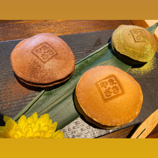 仕込みからこだわり抜いた、優しい味わいのスイーツの数々