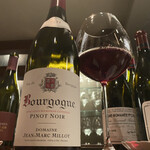 アイニーク - 華やかなれど軽快で上品