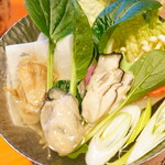 華楽 - 【2021.12】ランチ(税込1,200円)の牡蠣入り鍋