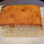 生ハムとワイン メッシタフランコ - ランチセットのパン