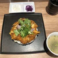 十勝ハーブ牛焼肉 MONMOM - 