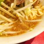 ラーメン二郎 - スープ