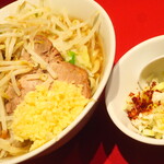 ラーメン二郎 - ラーメン半分＋ニンニク多め＋白ネギ