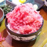 県産競り落とし生マグロののっけ盛り丼