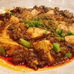 とにかく米にこだわる店 ※米屋 - ご飯のお供！肉肉しい〜
      香辛料=カレーの効いた　絶品　麻婆豆腐