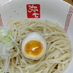 らーめん弥七 - とても綺麗な麺です。美人です。