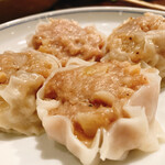 とにかく米にこだわる店 ※米屋 - とっても美味しい焼売=551を超えてるね！