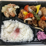 健康食卓 わしや - 鶏の黒酢の酢豚風弁当　税込500円