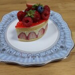 ロオジエ - ロオジエのフレジエのお裾分け。リョーコのフレジエのが旨かったというのは、ここだけの話(苦笑)