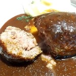 洋食 おがた - 滋賀サカエヤさんの熟成牛と鹿児島福留小牧場サドルバック豚 特製ハンバーグ