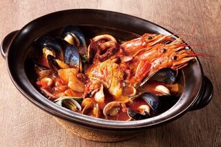 Uottoria TOSCANA - リヴォルノ名物、魚介のトマト煮込み「カッチュッコ」