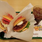 モスバーガー - モスバーガー、とびきりとろったまスキヤキ仕立て、コーラ