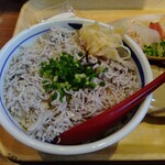 Tsukiji Shokudou Genchan - しらす丼