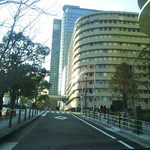 ＨＵＢ - お隣の、朝日新聞社。　タワー・東地区へ移転。跡地には、フェスティバルタワー・西地区が建設予定。