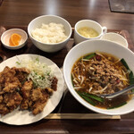 Asian Dining FOOD EIGHT - 台湾ラーメン＋唐揚げ定食