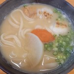 Hom Ba Ka Na Kuma Mo Chi Fu Ku Da - 白みそあん雑煮うどん(620円)