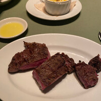 37 Steakhouse & Bar - 