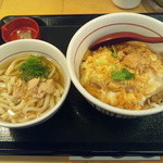 なか卯 - 親子丼と鶏塩うどん