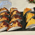 隠れ家ダイニング ソラマ - エンガディナー（飯田産くるみ使用）、ブルーチーズケーキ＠ほんのりブリーチーズの香り