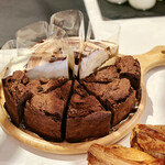 隠れ家ダイニング ソラマ - バナナクリームタルト、ガトーショコラ