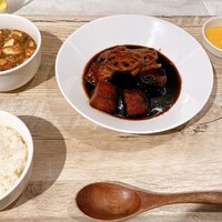 CINA New Modern Chinese - すぶたとみに麻婆