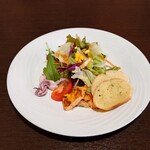 Pittsuriabareji - 前菜サラダ