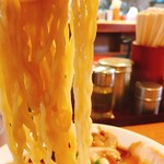 らーめんヒグマ - 麺リフ