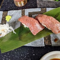 焼肉 べこ亭 たまプラーザ本店 - 炙り握り：1500円