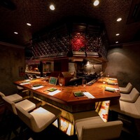 地下フロア「山城屋分店WineBar」