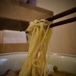 Ramen FeeL - わんたん入り醤油らぁ麺