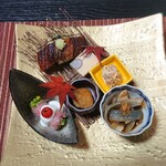 和 Asuka - 八寸   鰻寿司  むかごのうにしんじょう  奈良漬のクリームチーズ和え  あん肝の煮付け  大和牛菜の花巻き マイクロトマト  河豚皮湯引き