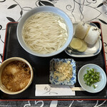 Kamaage Udon Daiki - 釜揚げうどん山芋付700円&おにぎり100円