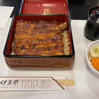鰻割烹 伊豆栄 本店 - 