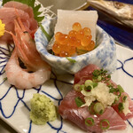 日本料理 吉水 - 鰹、甘エビ、イクラ、イカ
