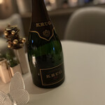 SEZANNE - 可愛い蝶々　食後に登場