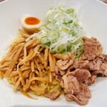 親鶏らぁ麺 いし川 - 親鶏油そば（大盛り）親鶏、ねぎ、メンマ増量