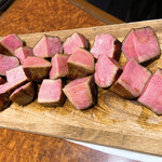 焼肉 スタミナ苑 - 極厚タンの塩麹漬け